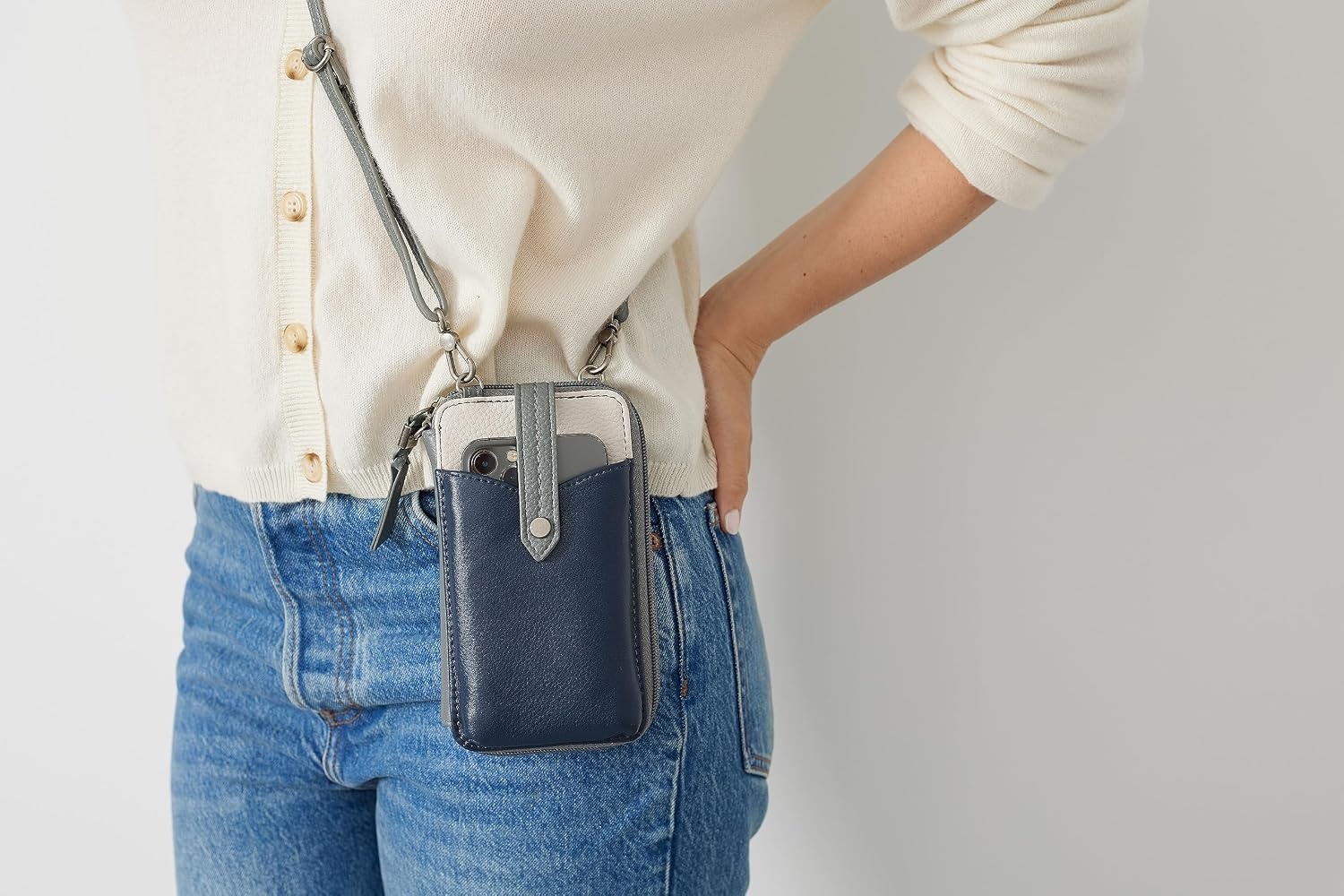 image:imageThe Sak Womens Silverlake NS Smartphone CrossbodyVintage Coral Block